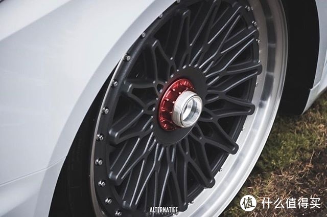 全新奥迪RS4改装低趴造型，旅行车也有最美一面！