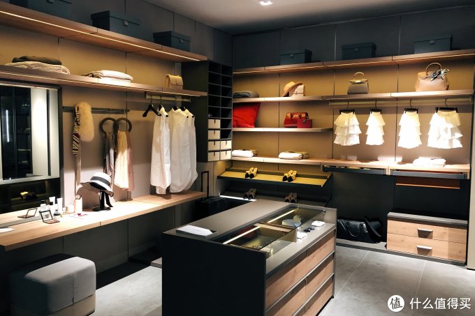 Furniture China 2019:怎么可以把家具设计的这么好看!(大量展会产品图片欣赏)