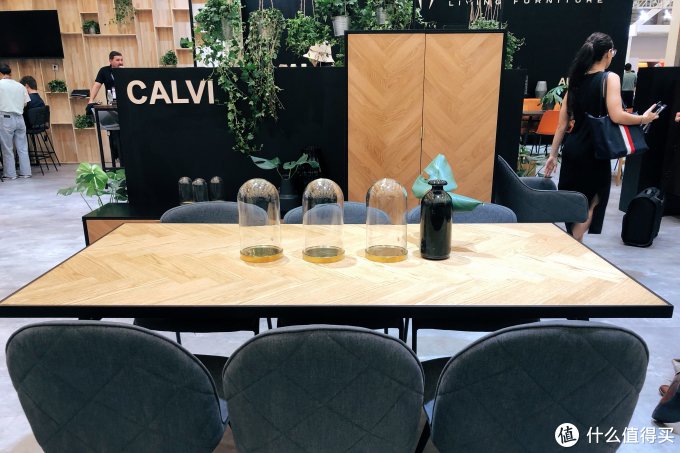Furniture China 2019:怎么可以把家具设计的这么好看!(大量展会产品图片欣赏)