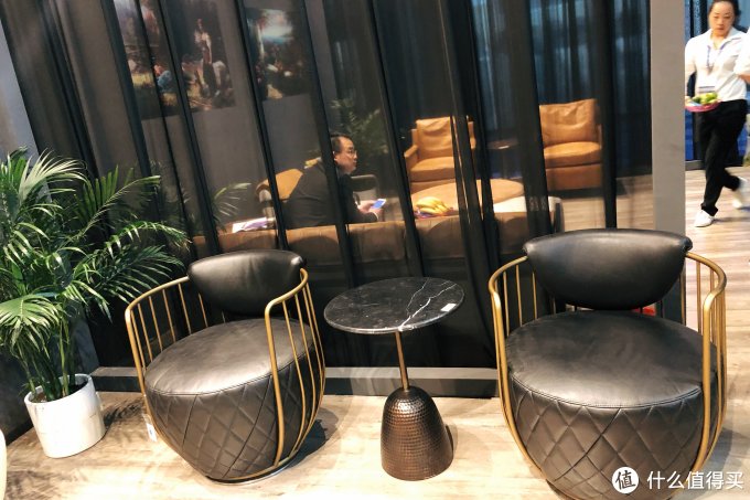 Furniture China 2019:怎么可以把家具设计的这么好看!(大量展会产品图片欣赏)