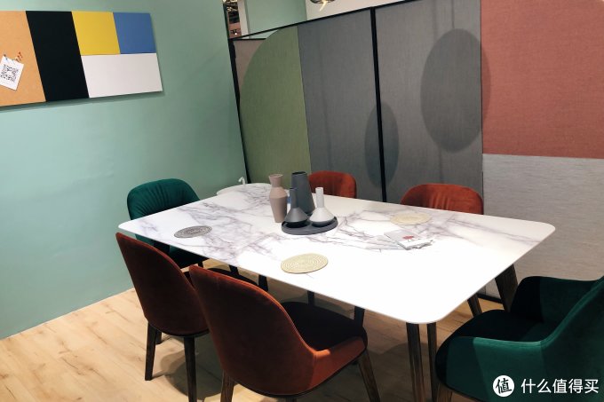 Furniture China 2019:怎么可以把家具设计的这么好看!(大量展会产品图片欣赏)