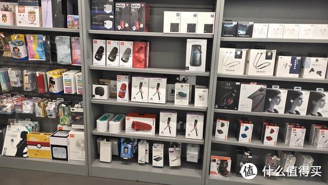 iPhone新品就要发布了，我去苹果和华为展示店看了下