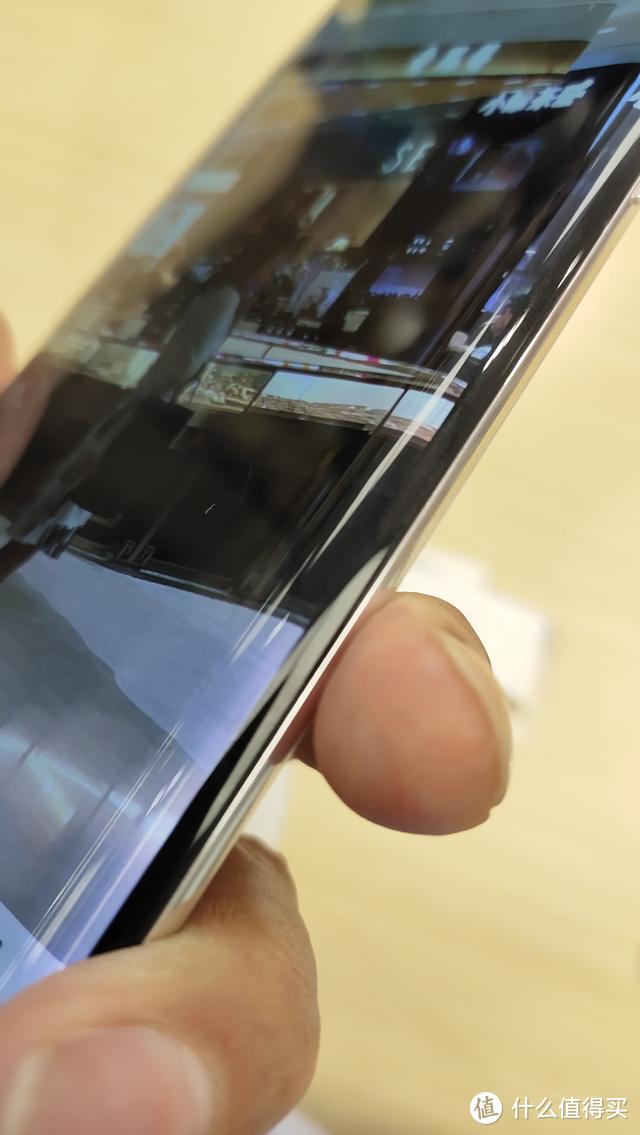 iPhone新品就要发布了，我去苹果和华为展示店看了下