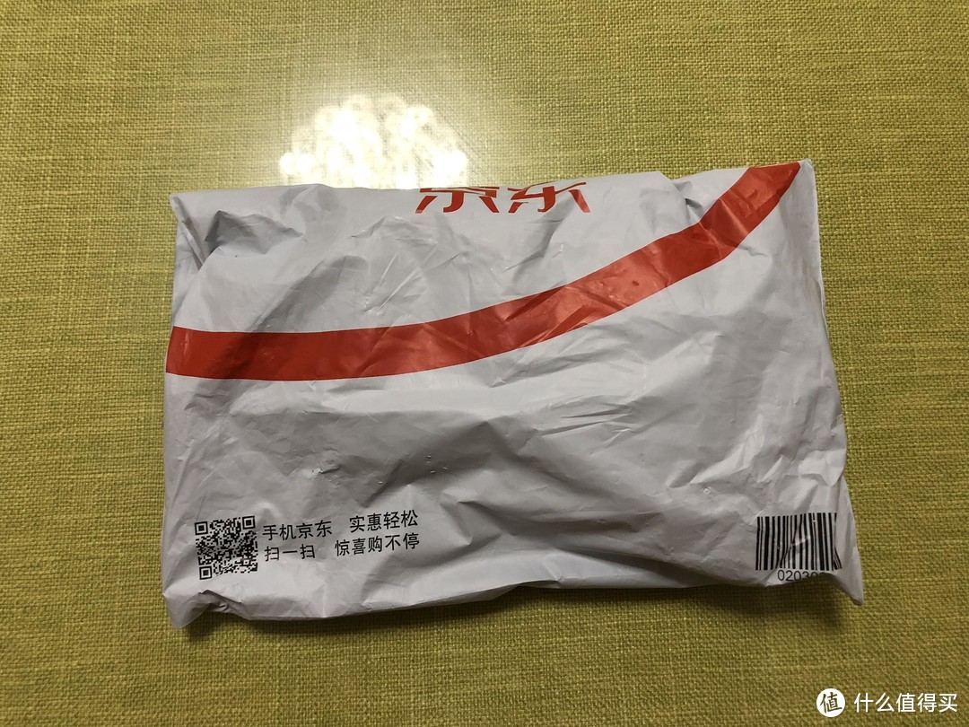 百元以内能打的还有吗？小米 Redmi AirDots真无线蓝牙耳机 开箱简评