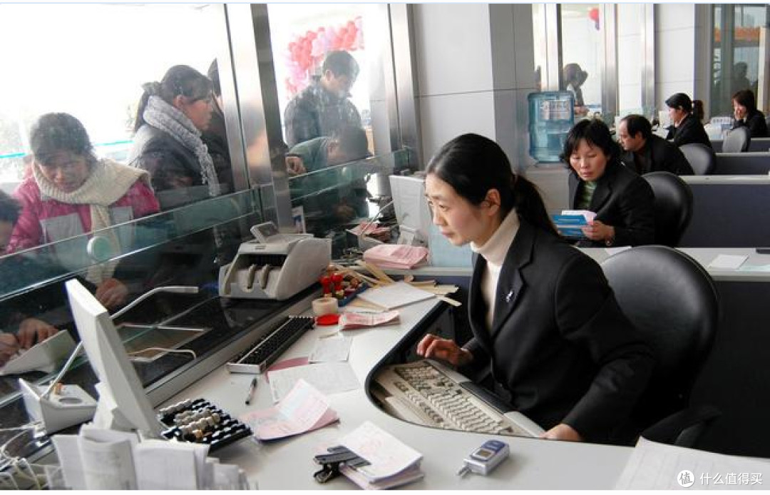 案例说险:女子840万银行存款变成保险,想拿回本金得等71年后,凭什么?