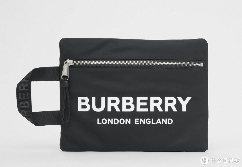 Burberry新标双肩包上新，可持续尼龙环保材质打造旅行新品