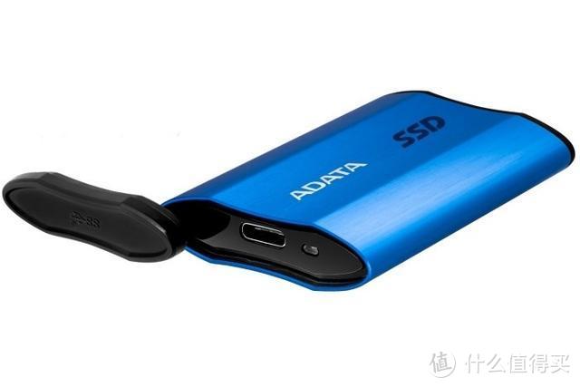 威刚推出SE800移动SSD 索尼发布新款旗舰FX9全画幅摄像机