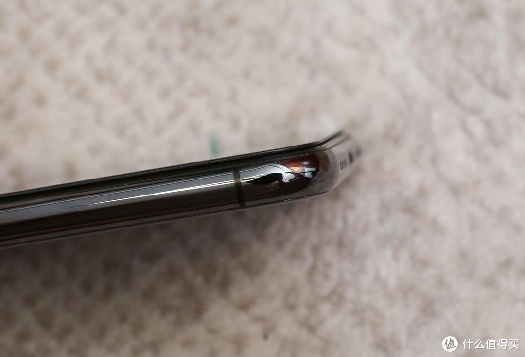 买了新iPhone记得还要贴个膜-17款手机钢化玻璃膜大横评