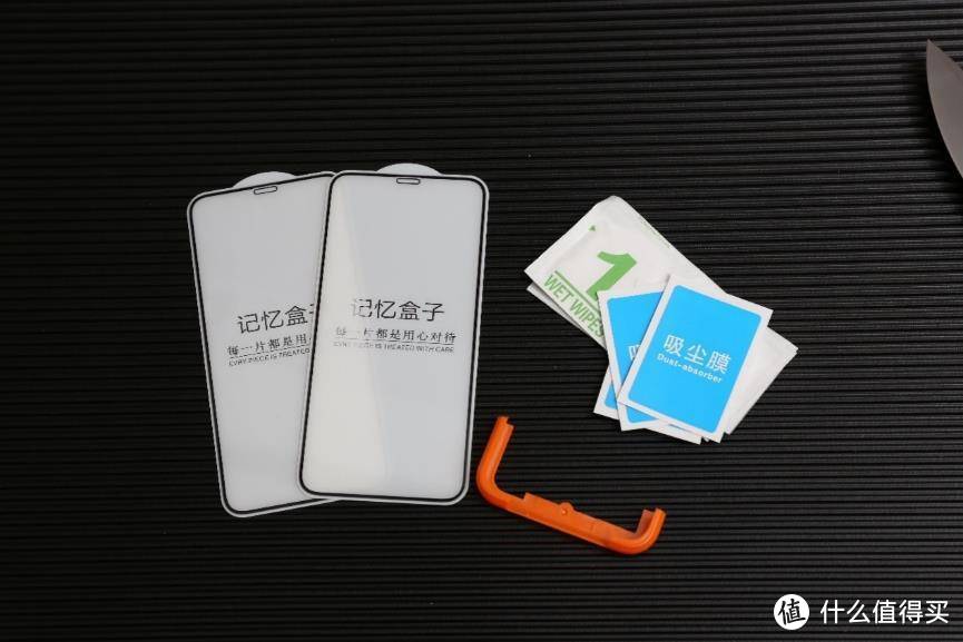 买了新iPhone记得还要贴个膜-17款手机钢化玻璃膜大横评