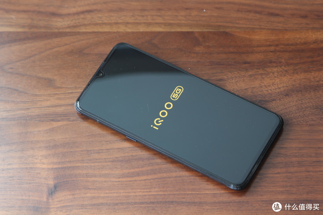 来得及在心中留住了你：vivo iQOO Pro 5G版 智能手机不完全体验报告