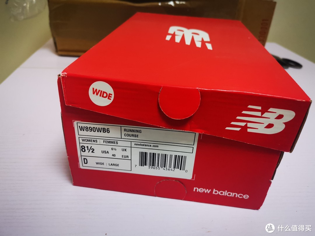 16美金捡漏一双次*级轻量跑鞋——New Balance 890V6跑鞋开箱