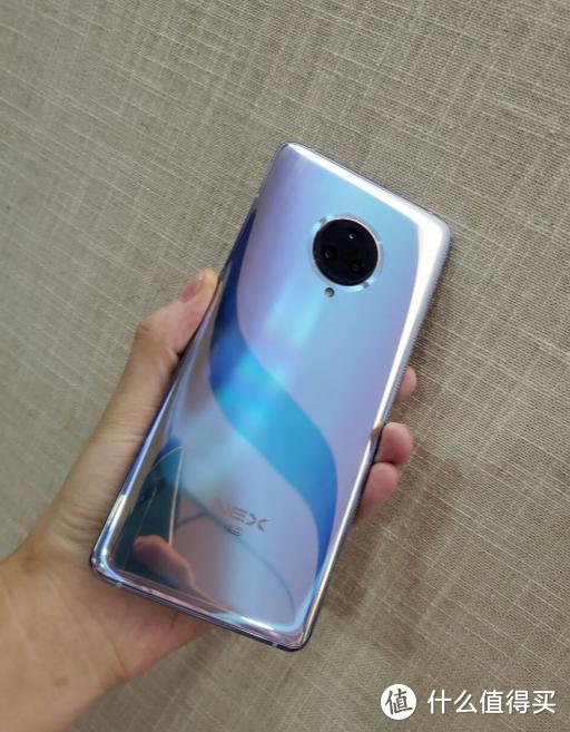 vivo NEX 3 5G提前上手 华为Mate 30保护壳曝光