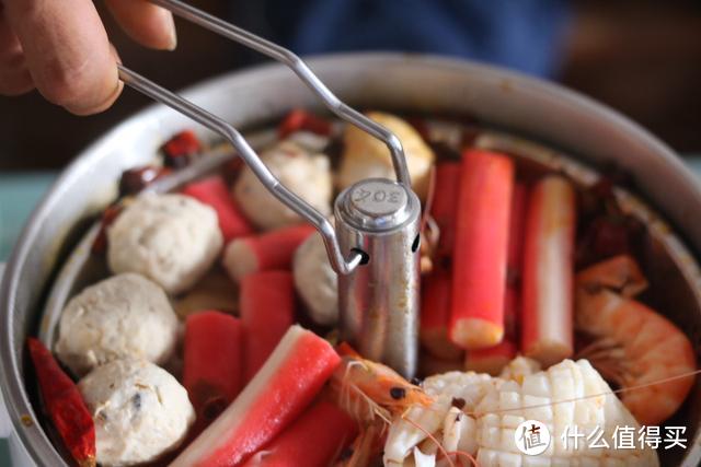 麻辣牛油+海鲜，臻米智能升降火锅刷起来就是香