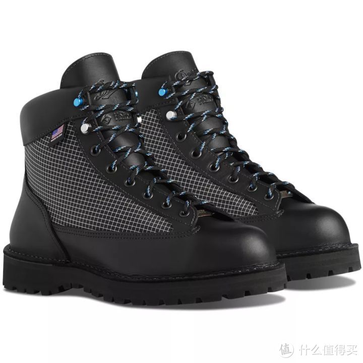 户外跨界的潮流正当红：Danner × Helinox