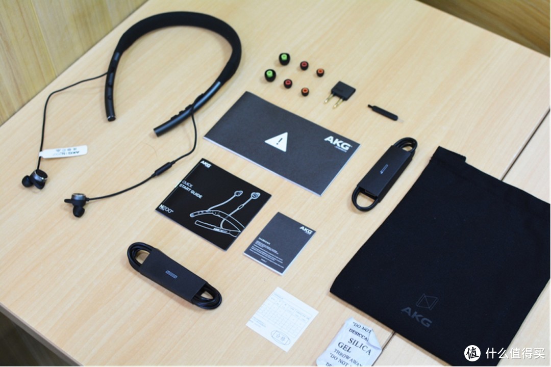 主动降噪，高解析音质，AKG新品入耳式无线蓝牙耳机开箱评测