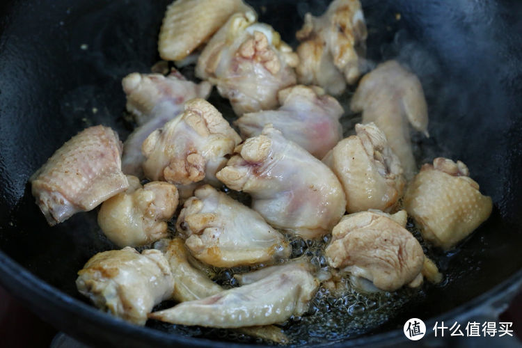 鸡翅土豆烧腐竹，美味下饭、经济实惠，吃完浑身都暖和了