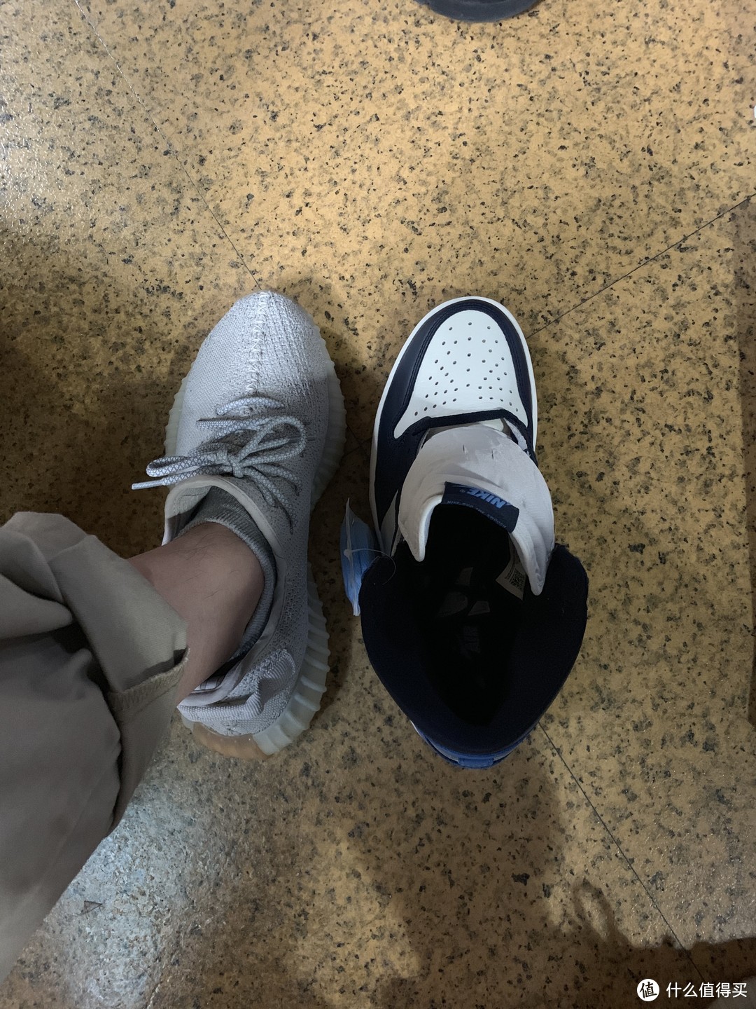 黑曜石 Air Jordan 1 “Obsidian”