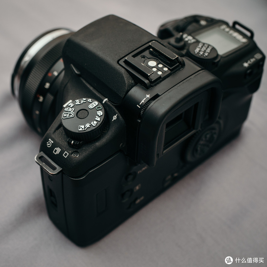 斥候：Canon EOS30v