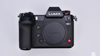松下LUMIX S1H相机外观细节(分辨率|续航|触摸屏|摄像头|指示灯)