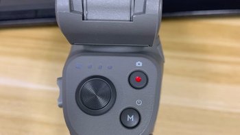 大疆DJI osmo mobile3灵眸3手机云台使用总结(充电|功能|连接|拍摄)