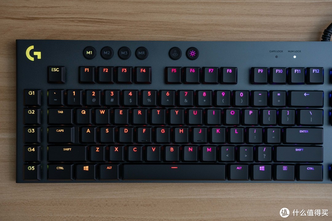 罗技G813 RGB 机械游戏键盘开箱体验
