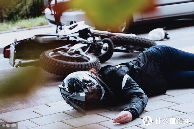 案例说险：36岁男子骑摩托遇车祸致10级伤残，为何意外险遭拒赔？