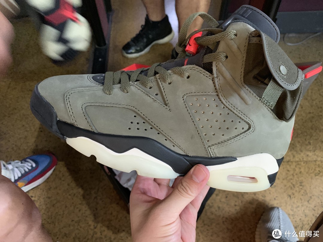 Travis Scott x Air Jordan 6