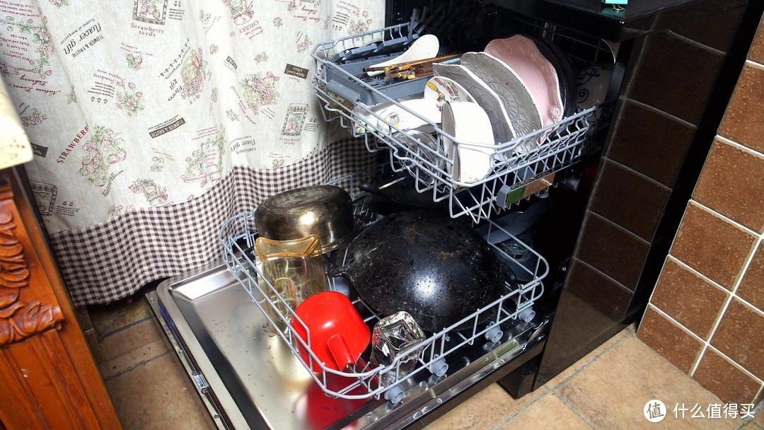 【上篇】六年厨房焕新颜，老人用了都说好的海尔13套洗碗机
