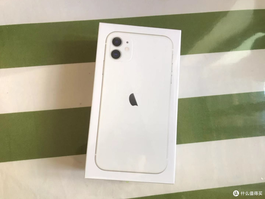 appleiphone11白色简单开箱