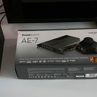 创新SoundBlaster AE-7图片展示(接口|USB线|旋钮|脚贴|插口)
