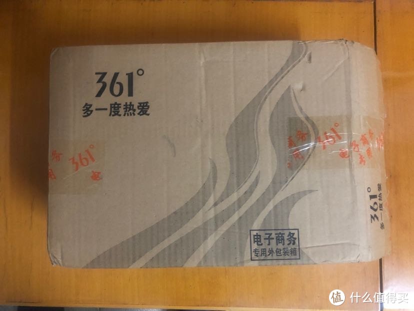 361高达联名跑鞋—白色要塞版