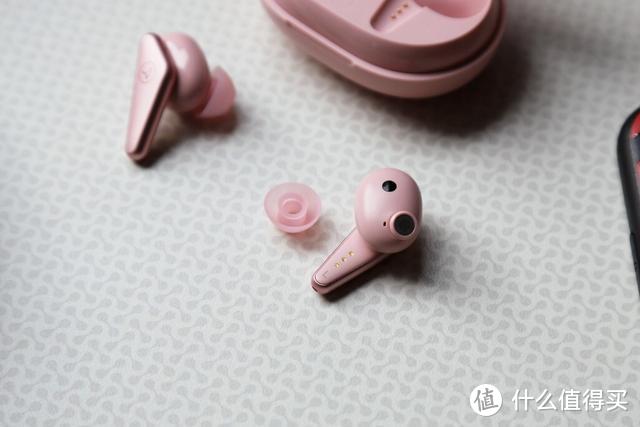 闺蜜佳品，这款粉色耳机能让她一见倾心，小鸟真无线耳机开箱评测