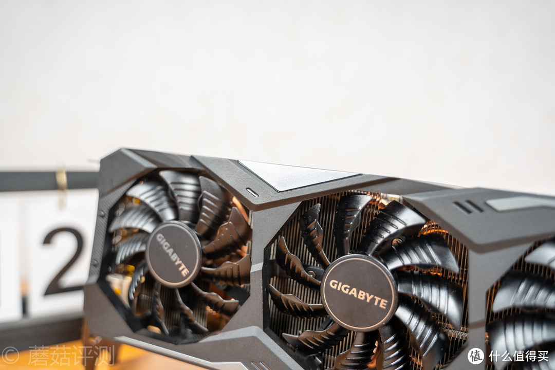 西装暴徒，或是最适合这块显卡的标签——技嘉GeForce RTX 2070 SUPER GAMING OC 显卡 评测