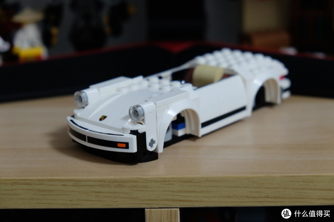 乐高也玩刷色换皮这一套？——LEGO 乐高 超级赛车系列 75895 保时捷911 Turbo3.0