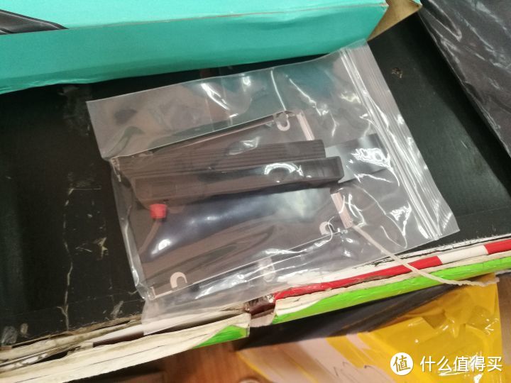 16元包邮的显示器柜架