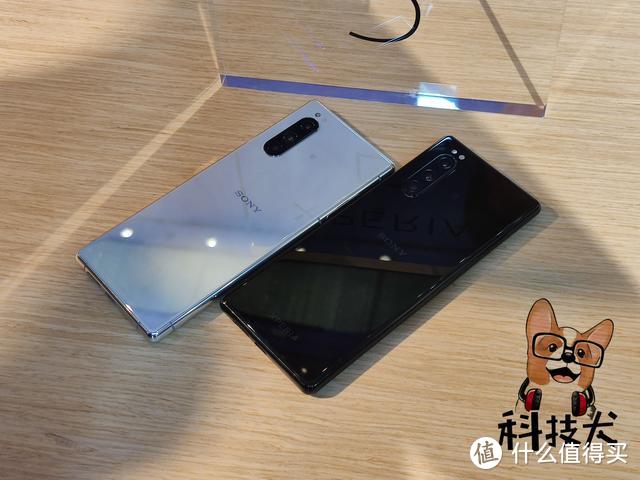 索尼Xperia 5简评：搭载三镜头相机系统 融合微单眼部对焦技术