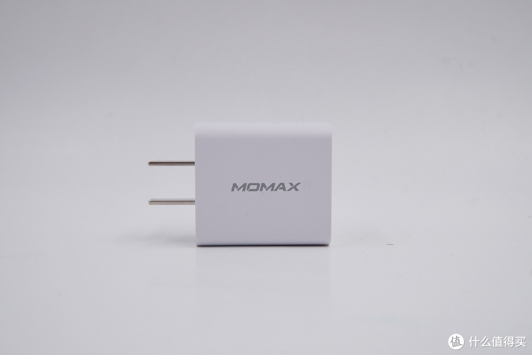 体积小巧协议全，MOMAX 摩米士18W PD充电器上手评测