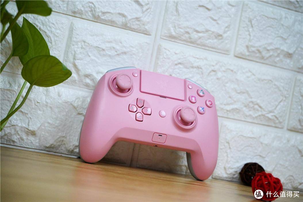粉色的它，代表我对你的心----雷蛇 Razer Raiju 飓兽竞技粉晶版PS4手柄分享