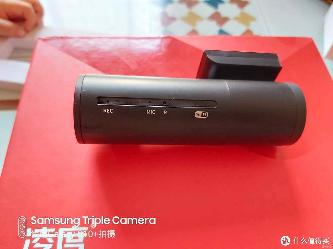 凌度Z320 隐藏式海思系列记录仪