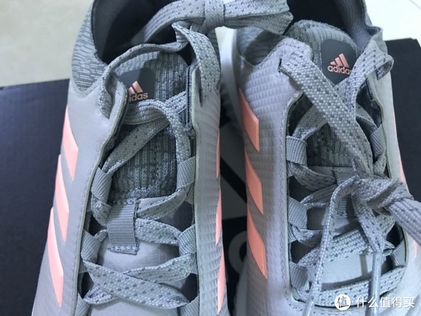 给自己买的鞋子（一）：adidas跑鞋