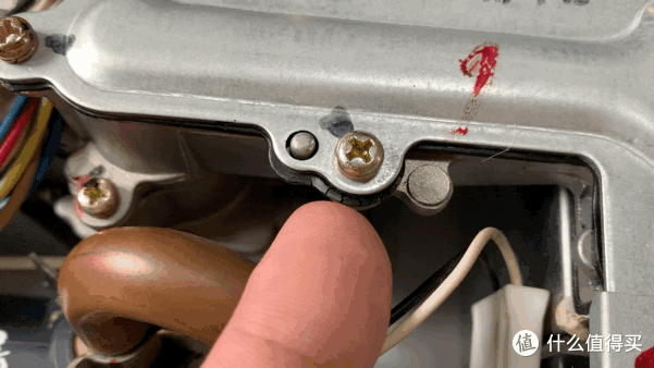 为何动辄几千差价？真假恒温玄机是啥？A.O.史密斯热水器拆给你看