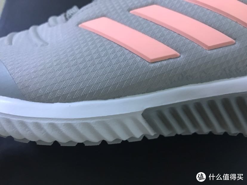 给自己买的鞋子（一）：adidas跑鞋