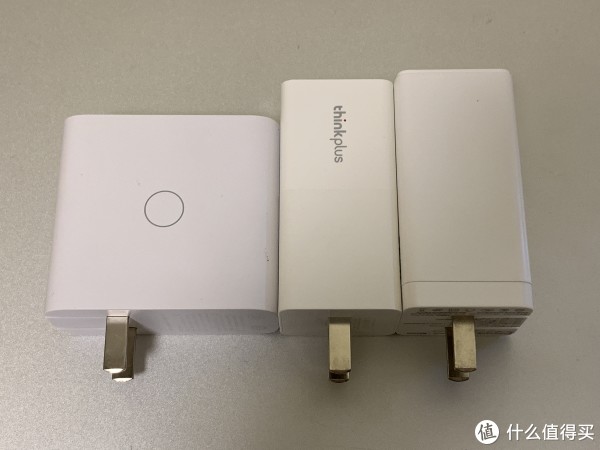 只有口红电源不支持插头折叠