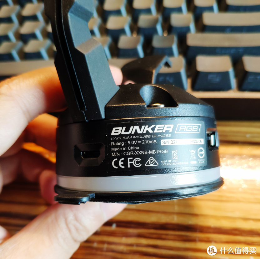 理线好帮手 骨伽 Bunker RGB 鼠标线夹使用心得