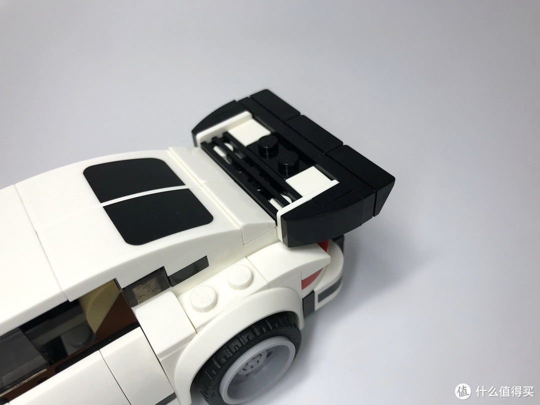 LEGO 超级赛车 75895 1974年保时捷911Tubro 3.0