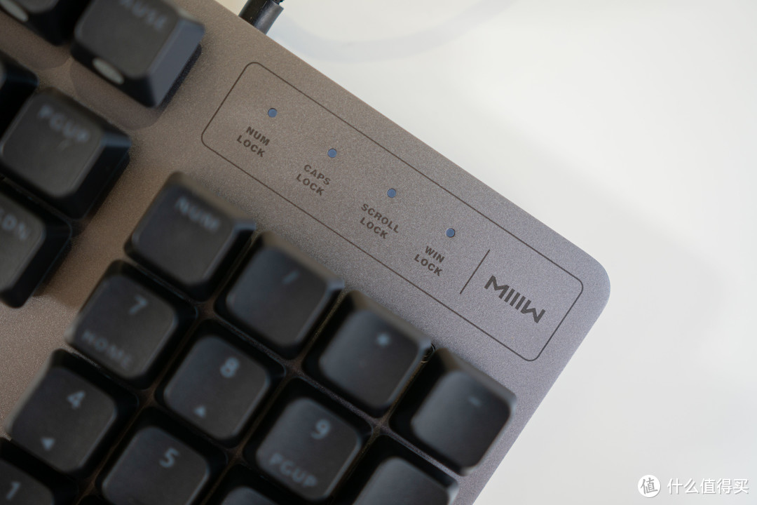 小米史上最便宜的游戏机械键盘！米物600k机械游戏键盘开箱评测