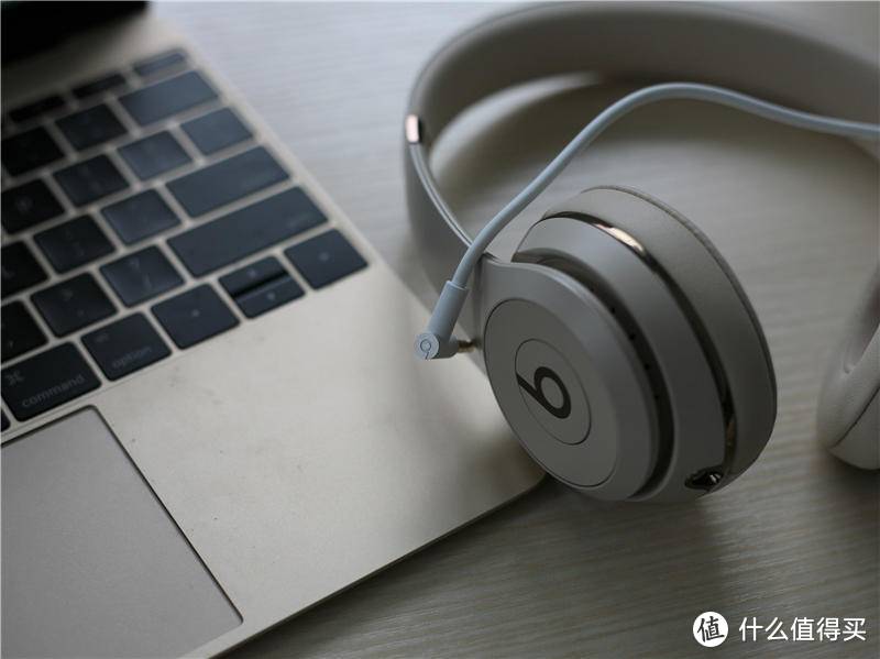 想给耳朵减肥吗？Beats Solo3 Wireless 头戴式 蓝牙无线耳机就行