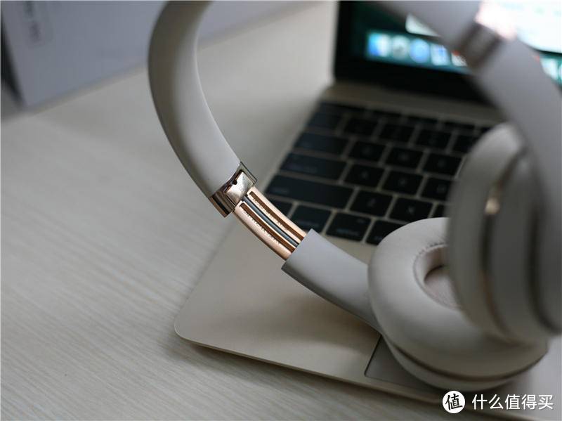 想给耳朵减肥吗？Beats Solo3 Wireless 头戴式 蓝牙无线耳机就行