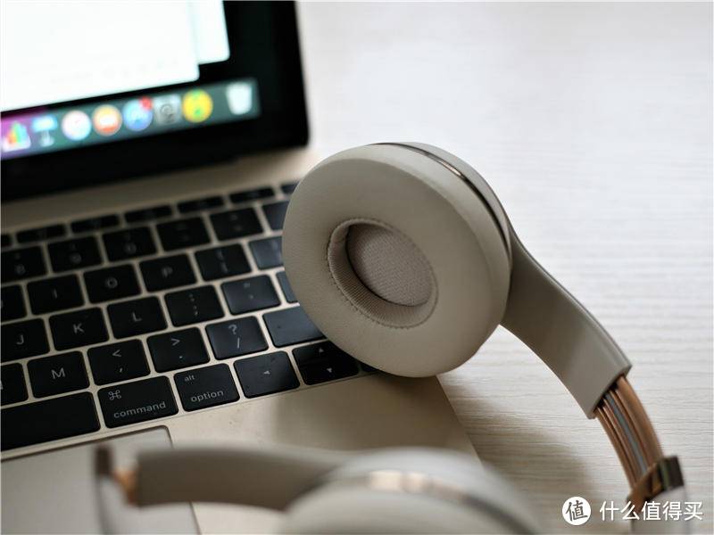 想给耳朵减肥吗？Beats Solo3 Wireless 头戴式 蓝牙无线耳机就行