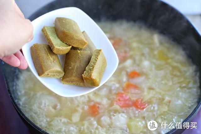 超级美味的咖喱饭在家就能轻松做，足不出户也能领略东南亚风味